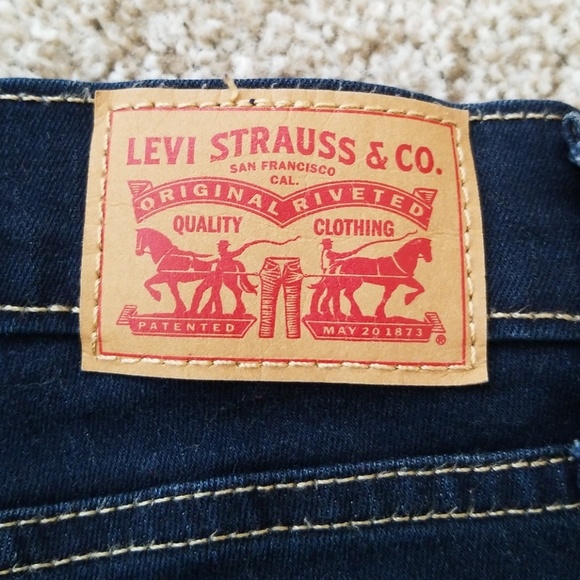 SOLD Levi's shaping skinny jeans size 25 - Picture 4 of 5